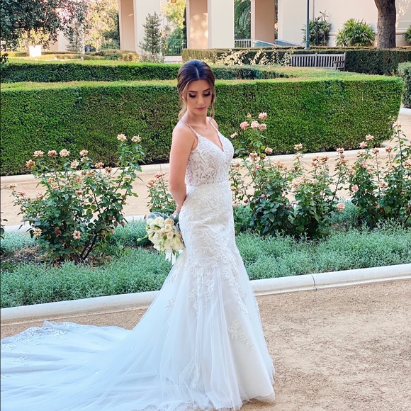 Mermaid style elegant Wedding dress - Picture 7 of 7